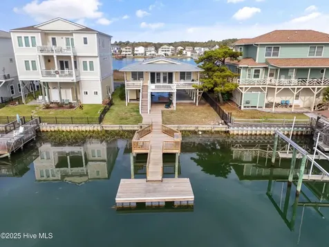 183 High Point Street Holden Beach NC 28462