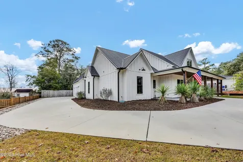607 Harper Avenue Carolina Beach NC 28428