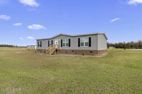 292 Sand Ridge Road Beulaville NC 28518