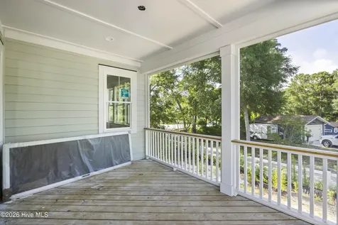 418 Raven Glen Drive Southport NC 28461