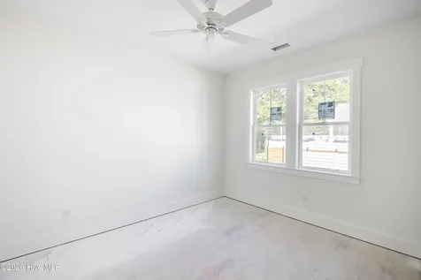 418 Raven Glen Drive Southport NC 28461