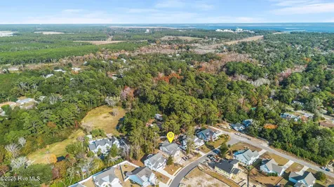 418 Raven Glen Drive Southport NC 28461
