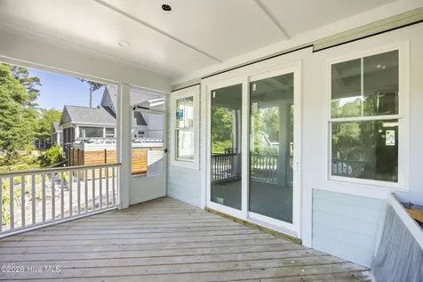 418 Raven Glen Drive Southport NC 28461