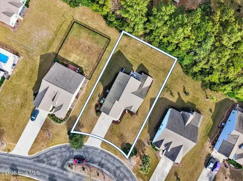 14 Calabash Lakes Boulevard Carolina Shores NC 28467