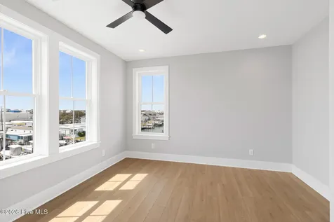 121 Sound Drive Atlantic Beach NC 28512