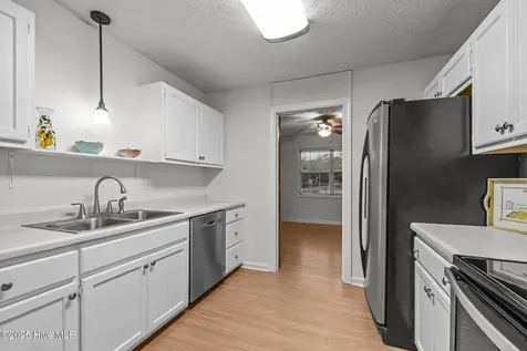 2000 Clark Court Morehead City NC 28557