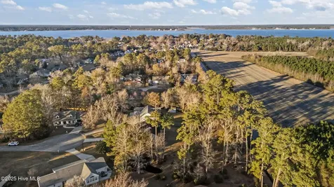 2000 Clark Court Morehead City NC 28557