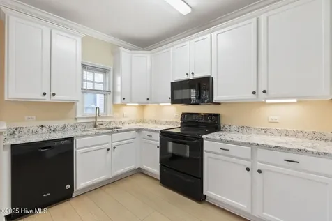 517 Sylvan Street Shallotte NC 28470