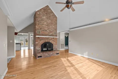 3704 Oxford Court Morehead City NC 28557