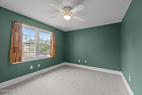 3704 Oxford Court Morehead City NC 28557