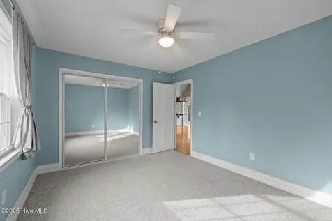 3704 Oxford Court Morehead City NC 28557