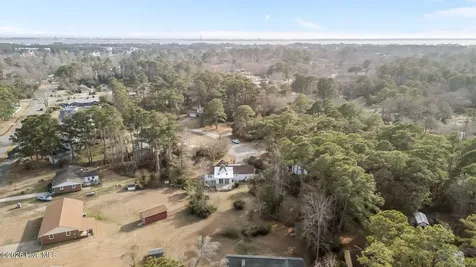 3704 Oxford Court Morehead City NC 28557