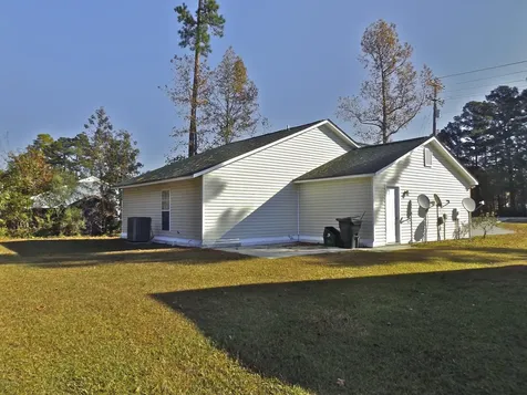 1499 Racetrack Road New Bern NC 28562