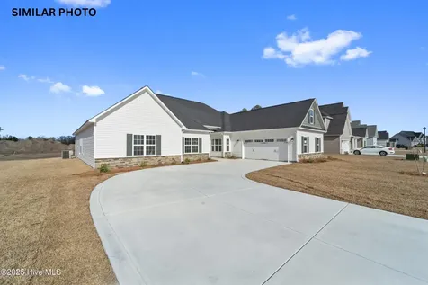 910 Coddington Cove Jacksonville NC 28546