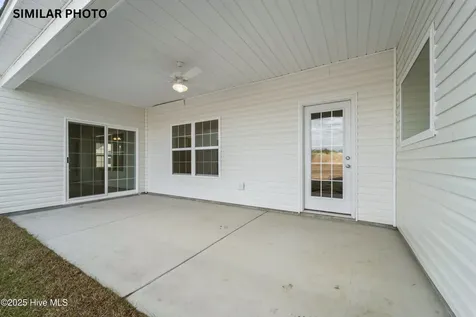 910 Coddington Cove Jacksonville NC 28546