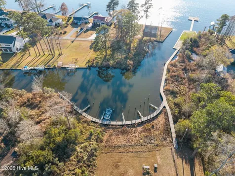 0 Winterberry Court Washington NC 27889