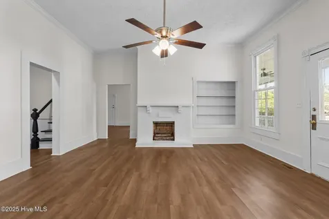301 W Central Street Maxton NC 28364