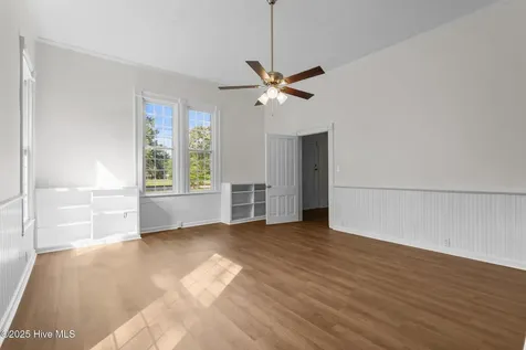 301 W Central Street Maxton NC 28364