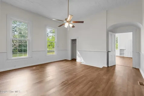 301 W Central Street Maxton NC 28364