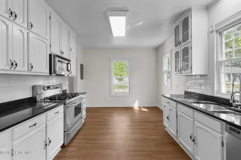301 W Central Street Maxton NC 28364