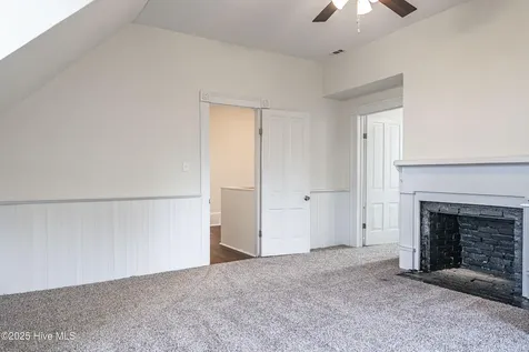 301 W Central Street Maxton NC 28364