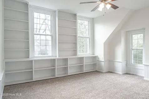 301 W Central Street Maxton NC 28364