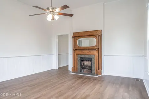 301 W Central Street Maxton NC 28364