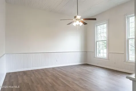 301 W Central Street Maxton NC 28364