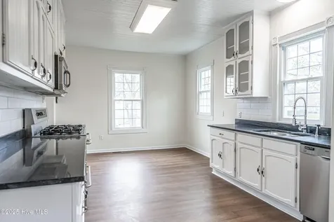 301 W Central Street Maxton NC 28364