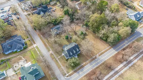 301 W Central Street Maxton NC 28364