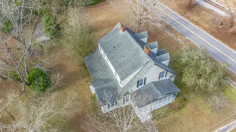 301 W Central Street Maxton NC 28364