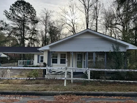 41 Twin Pines Road Whiteville NC 28472