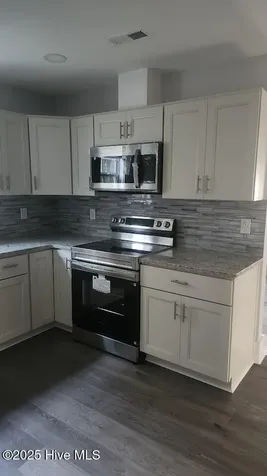 124 Zacchaeus Avenue Morehead City NC 28557