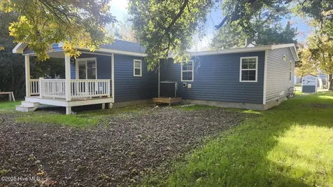 124 Zacchaeus Avenue Morehead City NC 28557