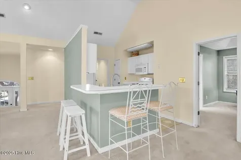 102 SW 11th Street Oak Island NC 28465