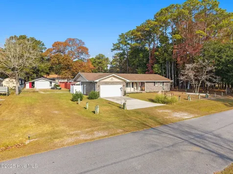 1126 River Drive Calabash NC 28467
