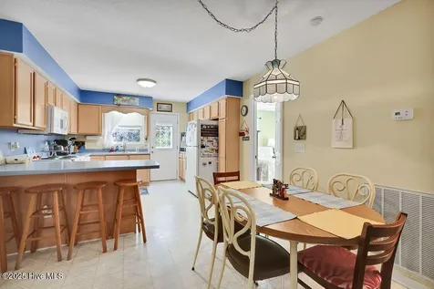 302 SE 79th Street Oak Island NC 28465