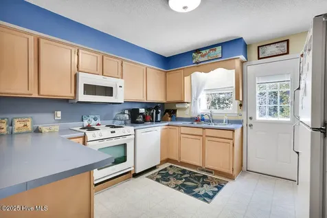 302 SE 79th Street Oak Island NC 28465