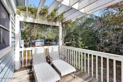 302 SE 79th Street Oak Island NC 28465