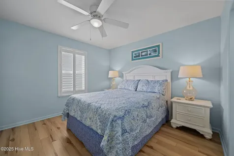 918 N New River Drive Surf City NC 28445