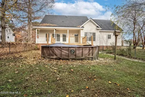 304 Woodfield Drive Nashville NC 27856