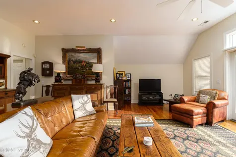 300 Good Barn Road Vass NC 28394