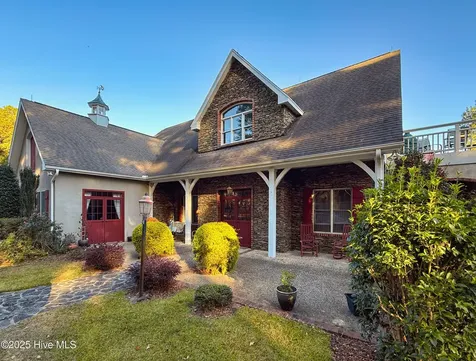 300 Good Barn Road Vass NC 28394