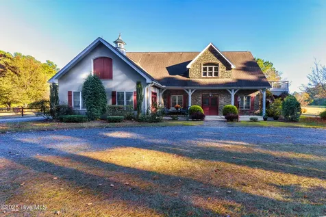 300 Good Barn Road Vass NC 28394