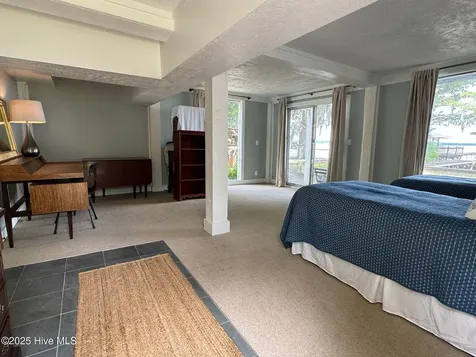2810 Canal Cove Road Lake Waccamaw NC 28450