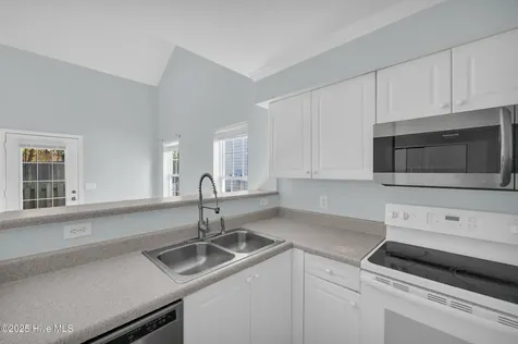 4608 Crawdad Court Wilmington NC 28405