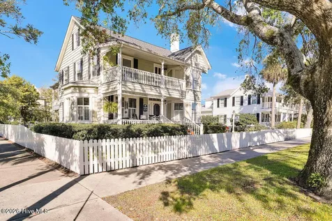 6098 Turtlewood Drive Southport NC 28461