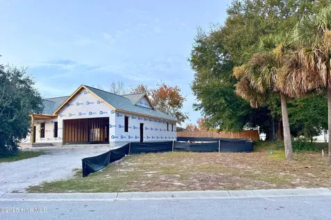 6098 Turtlewood Drive Southport NC 28461