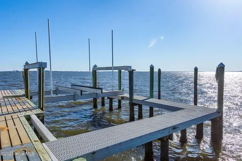 118 Buena Vista Drive Newport NC 28570