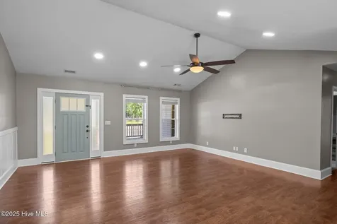 1199 Nine Foot Road Newport NC 28570